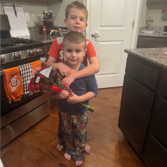 💋HUGE SALE ON AMAZING ITEMS💋 - Picture 5 of 16